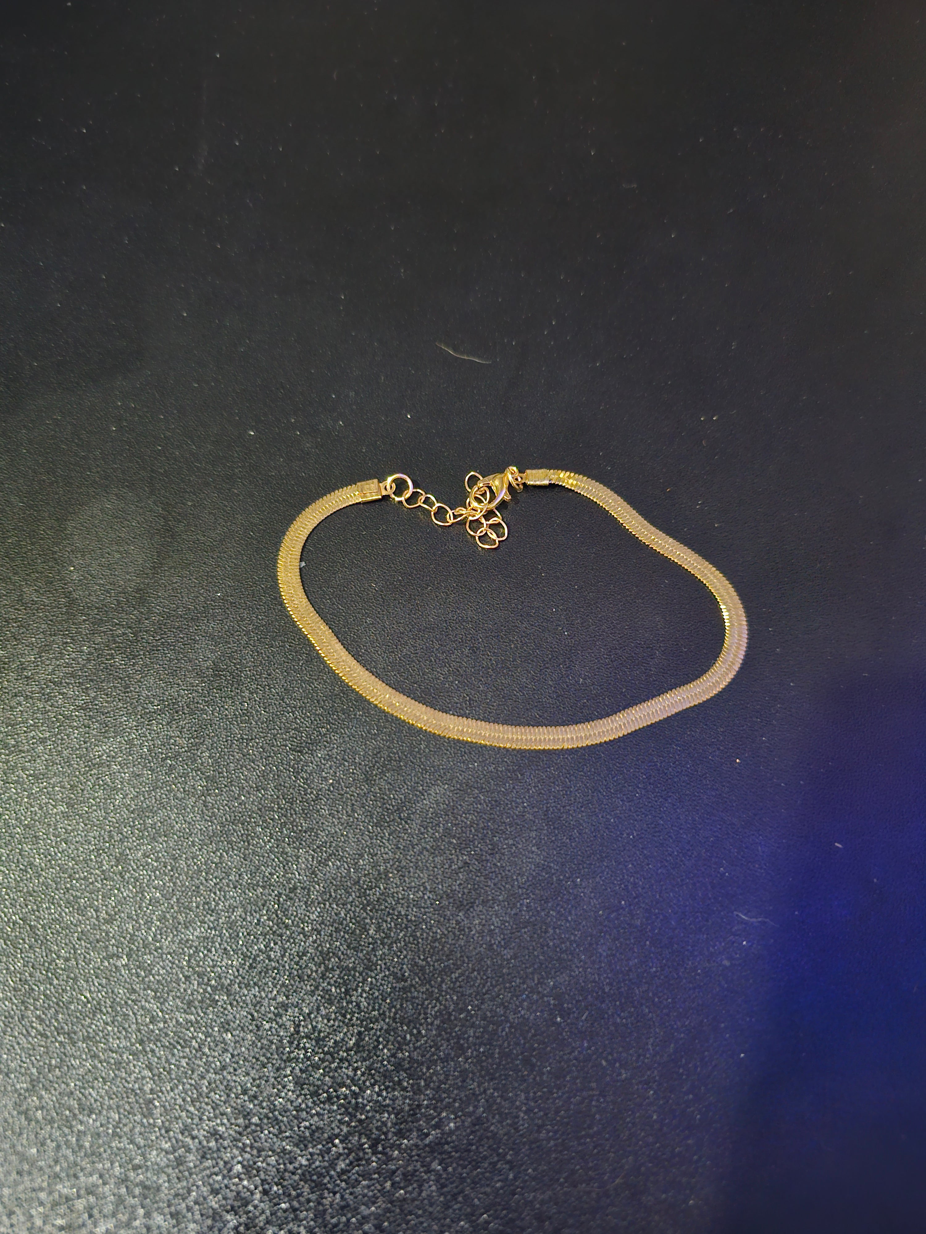 Gold toned bracelet